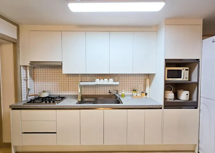 Chillingstay Jongro Apartment